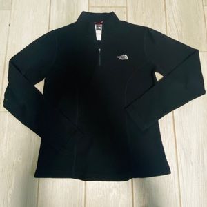 3/$20 🛍North face pullover!!